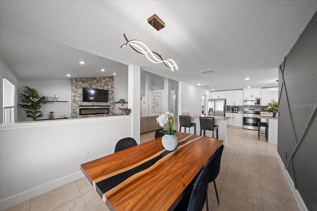 For Sale: $420,000 (4 beds, 3 baths, 3000 Square Feet)