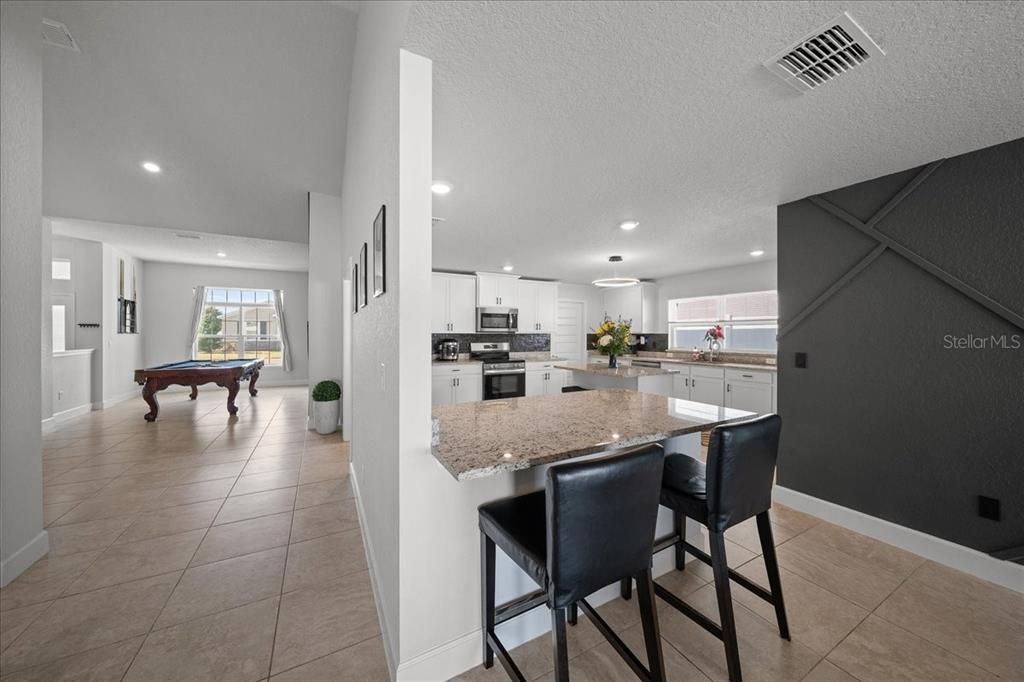 For Sale: $420,000 (4 beds, 3 baths, 3000 Square Feet)