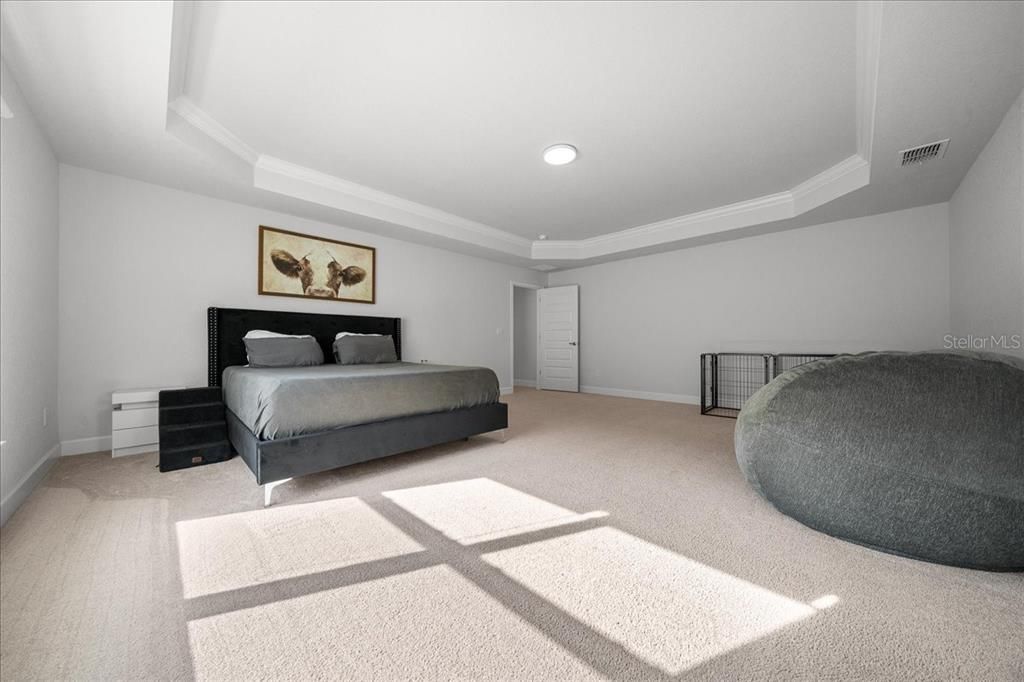 For Sale: $420,000 (4 beds, 3 baths, 3000 Square Feet)