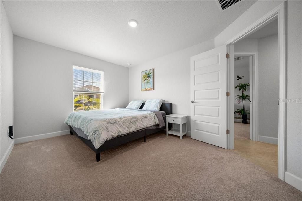 For Sale: $420,000 (4 beds, 3 baths, 3000 Square Feet)