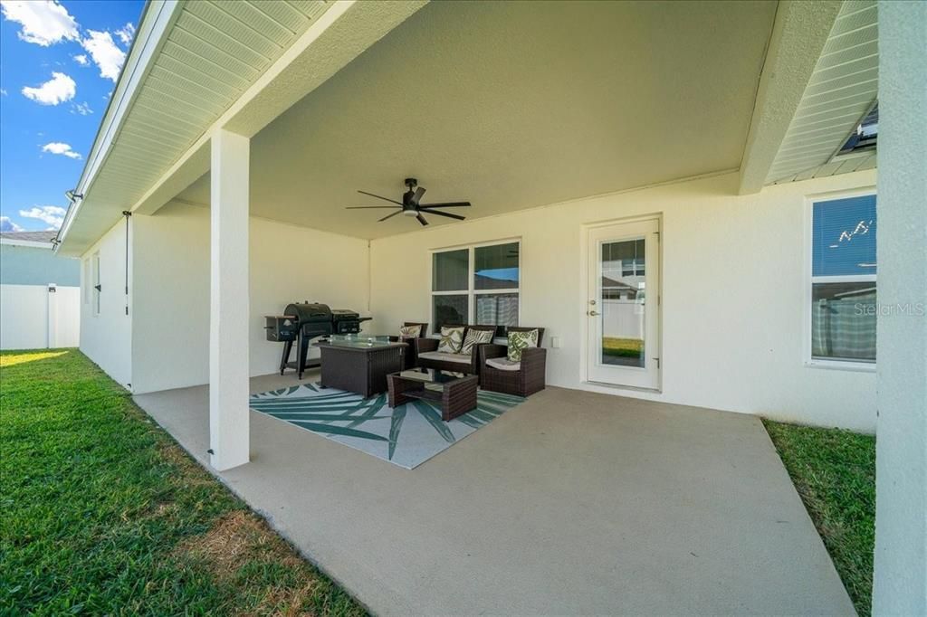 For Sale: $420,000 (4 beds, 3 baths, 3000 Square Feet)