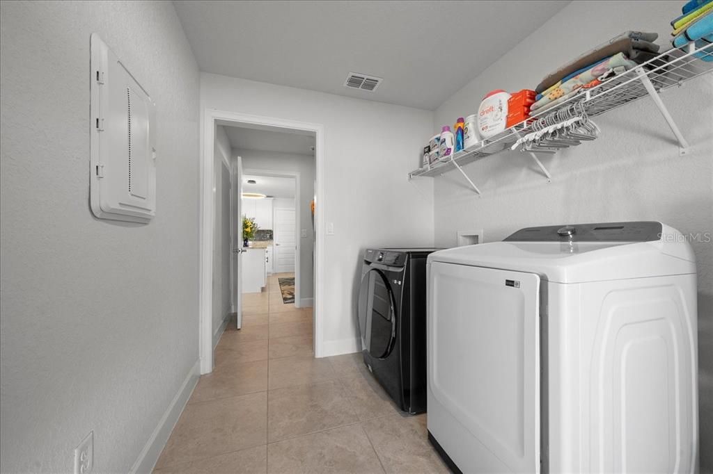 For Sale: $420,000 (4 beds, 3 baths, 3000 Square Feet)