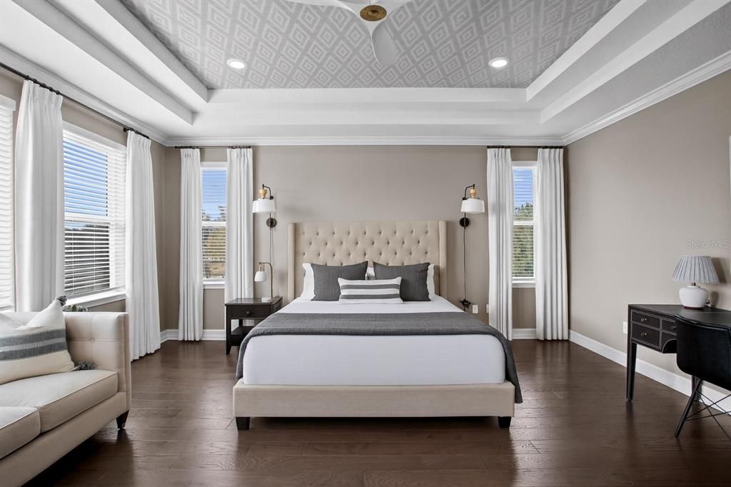 For Sale: $1,795,000 (5 beds, 4 baths, 5748 Square Feet)