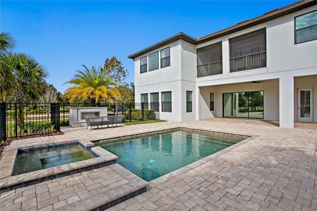 For Sale: $1,795,000 (5 beds, 4 baths, 5748 Square Feet)