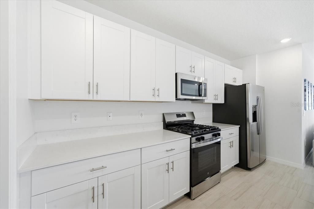 For Sale: $434,000 (5 beds, 2 baths, 2389 Square Feet)