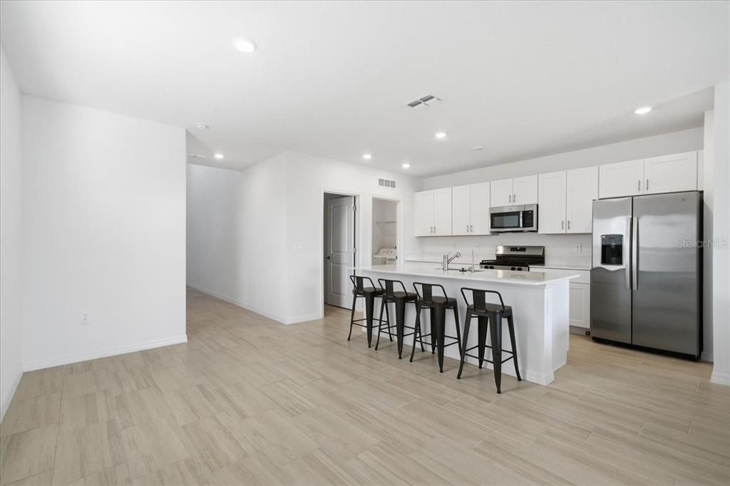 For Sale: $434,000 (5 beds, 2 baths, 2389 Square Feet)