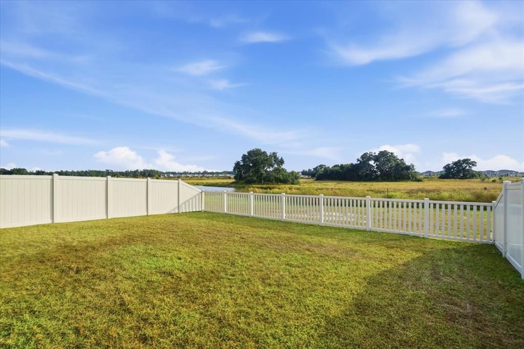 For Sale: $434,000 (5 beds, 2 baths, 2389 Square Feet)