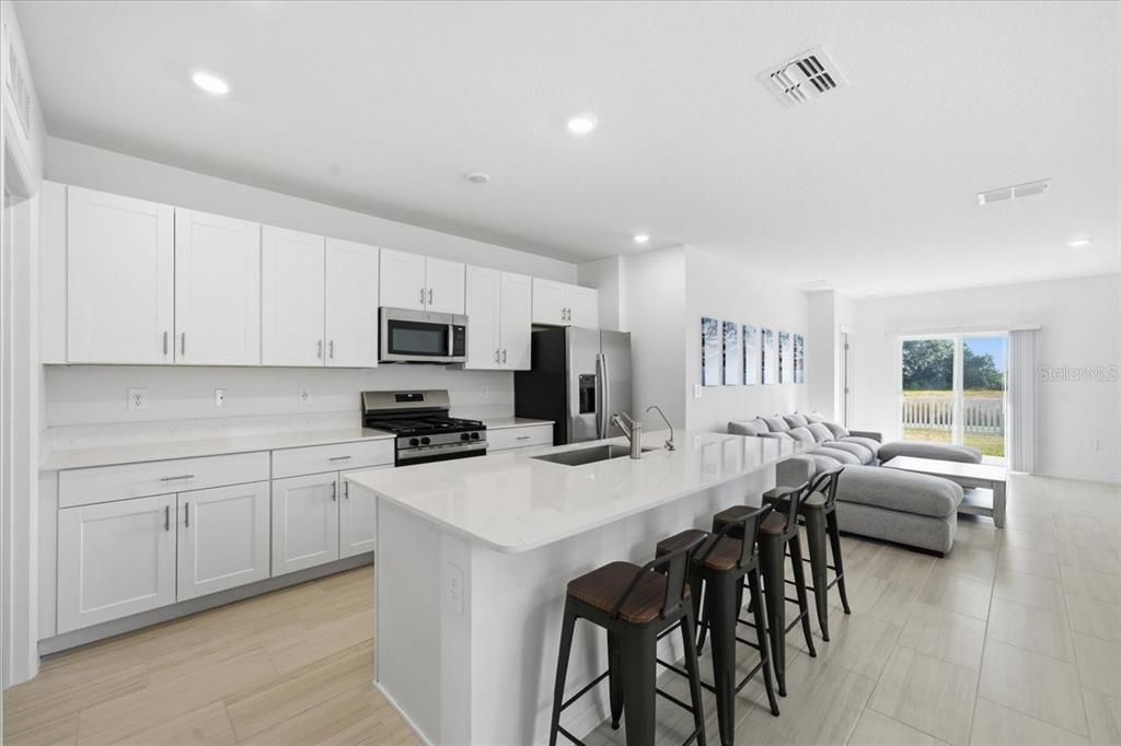 For Sale: $434,000 (5 beds, 2 baths, 2389 Square Feet)