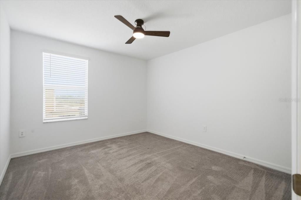 For Sale: $434,000 (5 beds, 2 baths, 2389 Square Feet)