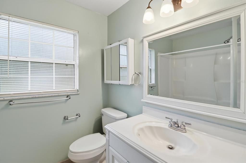 For Sale: $179,000 (3 beds, 1 baths, 1200 Square Feet)