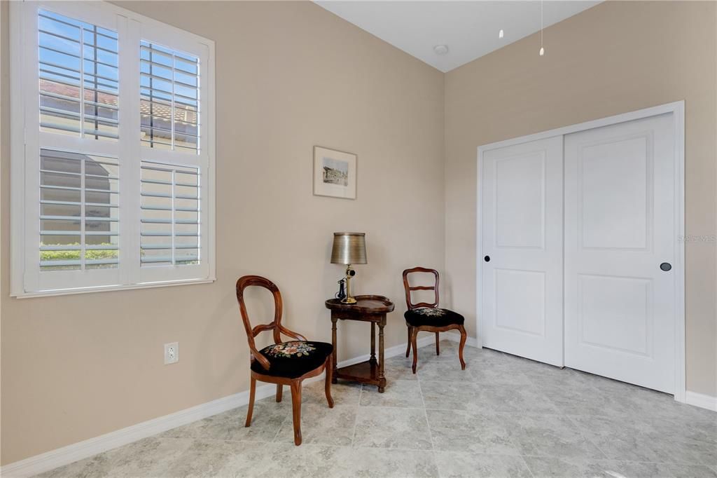 En Venta: $439,000 (2 camas, 2 baños, 1593 Pies cuadrados)