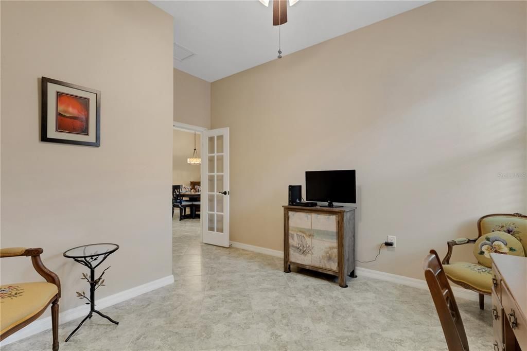 En Venta: $439,000 (2 camas, 2 baños, 1593 Pies cuadrados)