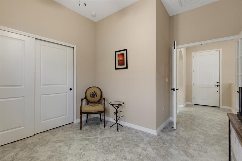 En Venta: $439,000 (2 camas, 2 baños, 1593 Pies cuadrados)