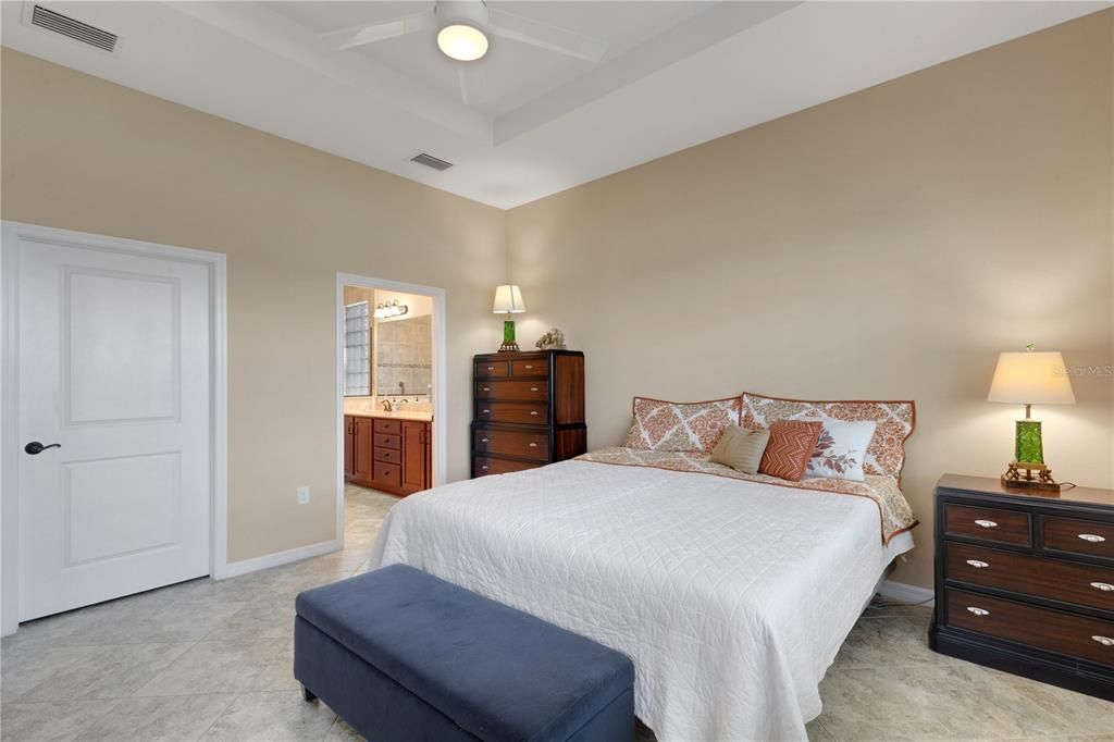 En Venta: $439,000 (2 camas, 2 baños, 1593 Pies cuadrados)