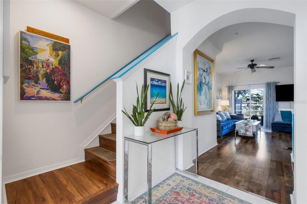 На продажу: $299,000 (3 спален, 2 ванн, 1376 Квадратных фут)