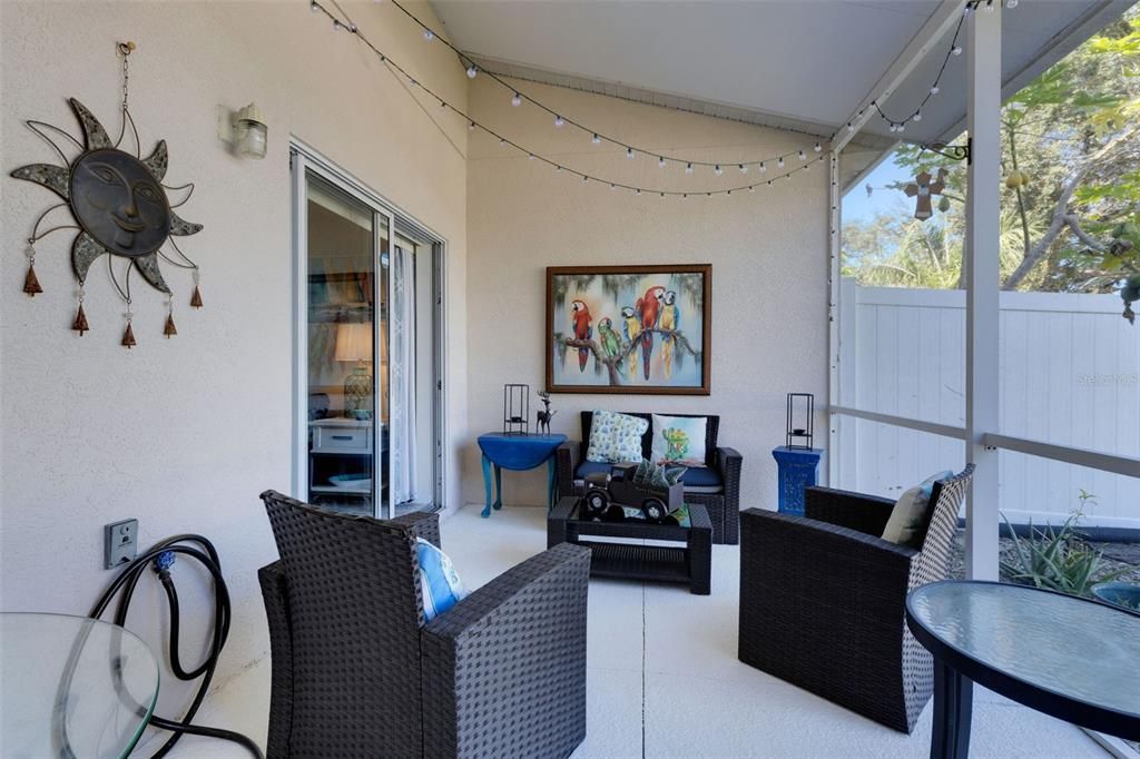 На продажу: $299,000 (3 спален, 2 ванн, 1376 Квадратных фут)