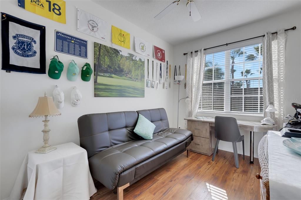 На продажу: $299,000 (3 спален, 2 ванн, 1376 Квадратных фут)