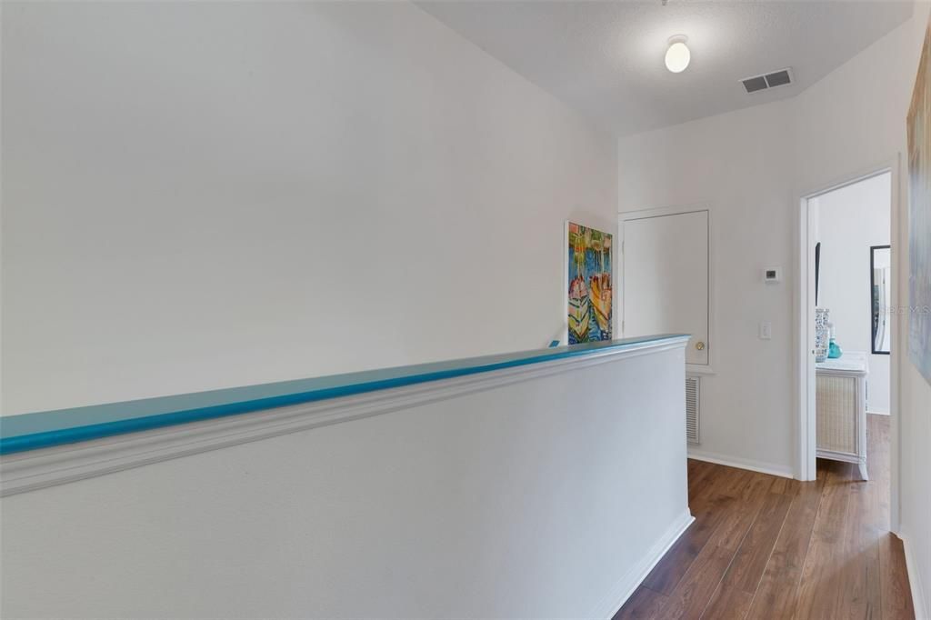 На продажу: $299,000 (3 спален, 2 ванн, 1376 Квадратных фут)