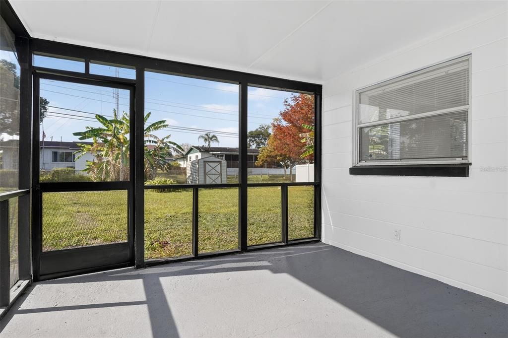 For Rent: $3,500 (4 beds, 2 baths, 1484 Square Feet)