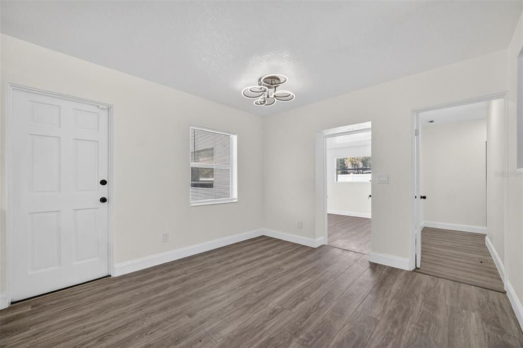 For Rent: $3,500 (4 beds, 2 baths, 1484 Square Feet)