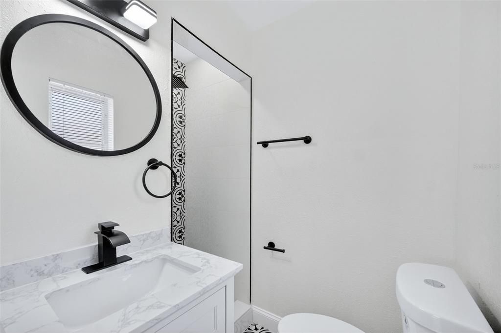 For Rent: $3,500 (4 beds, 2 baths, 1484 Square Feet)