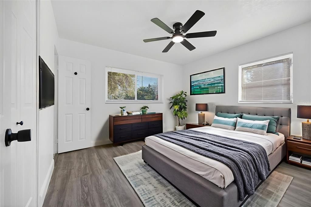 For Rent: $3,500 (4 beds, 2 baths, 1484 Square Feet)