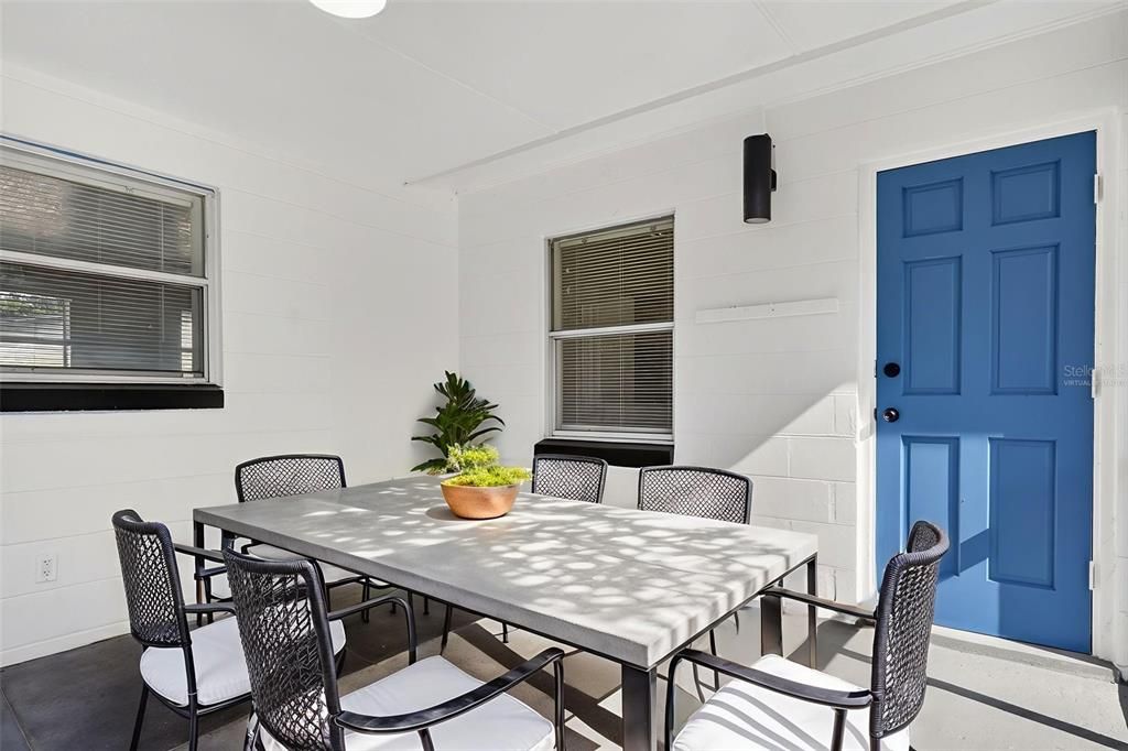 For Rent: $3,500 (4 beds, 2 baths, 1484 Square Feet)