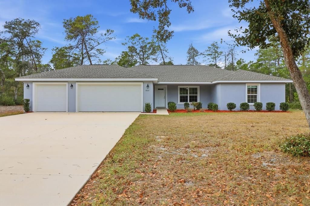 For Sale: $425,000 (4 beds, 2 baths, 1823 Square Feet)