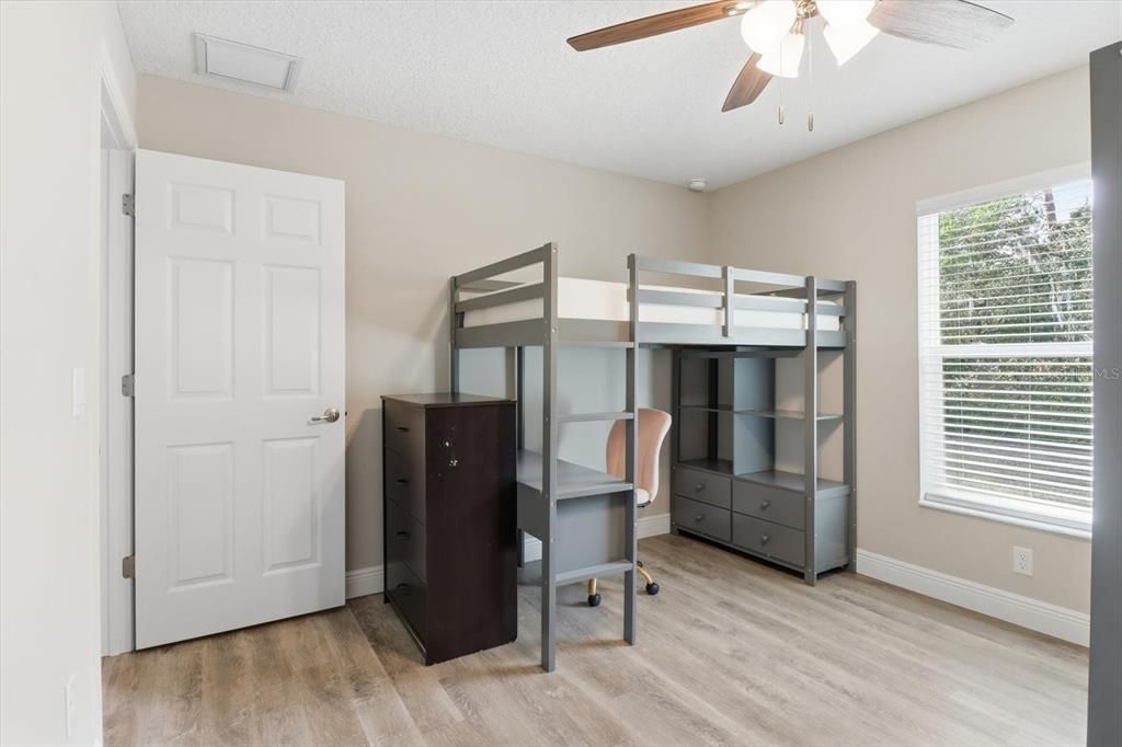 For Sale: $425,000 (4 beds, 2 baths, 1823 Square Feet)