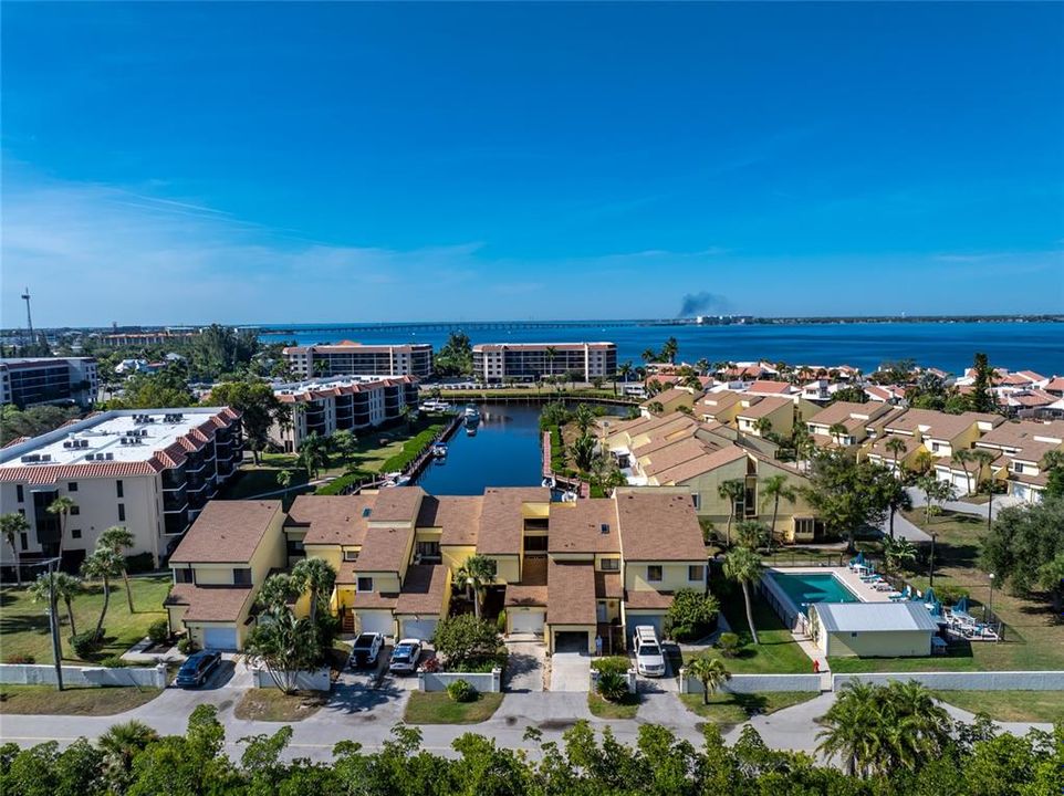 待售: $329,000 (2 贝兹, 2 浴室, 1469 平方英尺)