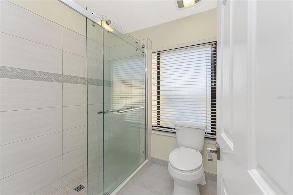 待售: $329,000 (2 贝兹, 2 浴室, 1469 平方英尺)