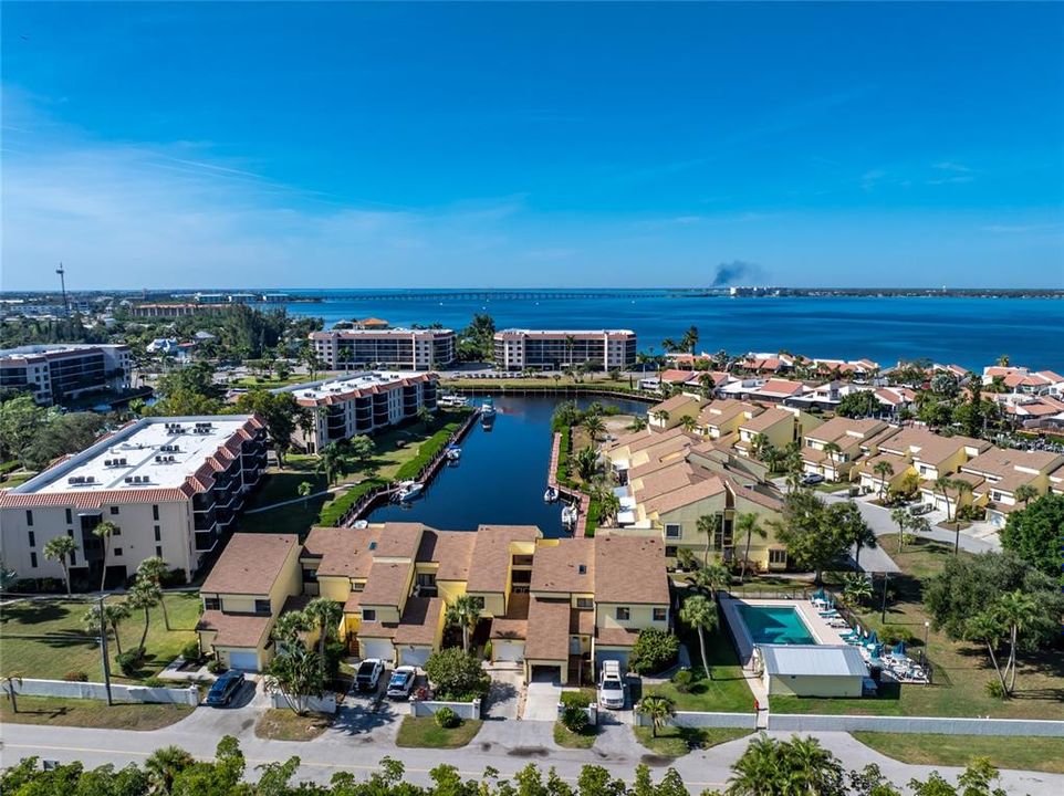 待售: $329,000 (2 贝兹, 2 浴室, 1469 平方英尺)