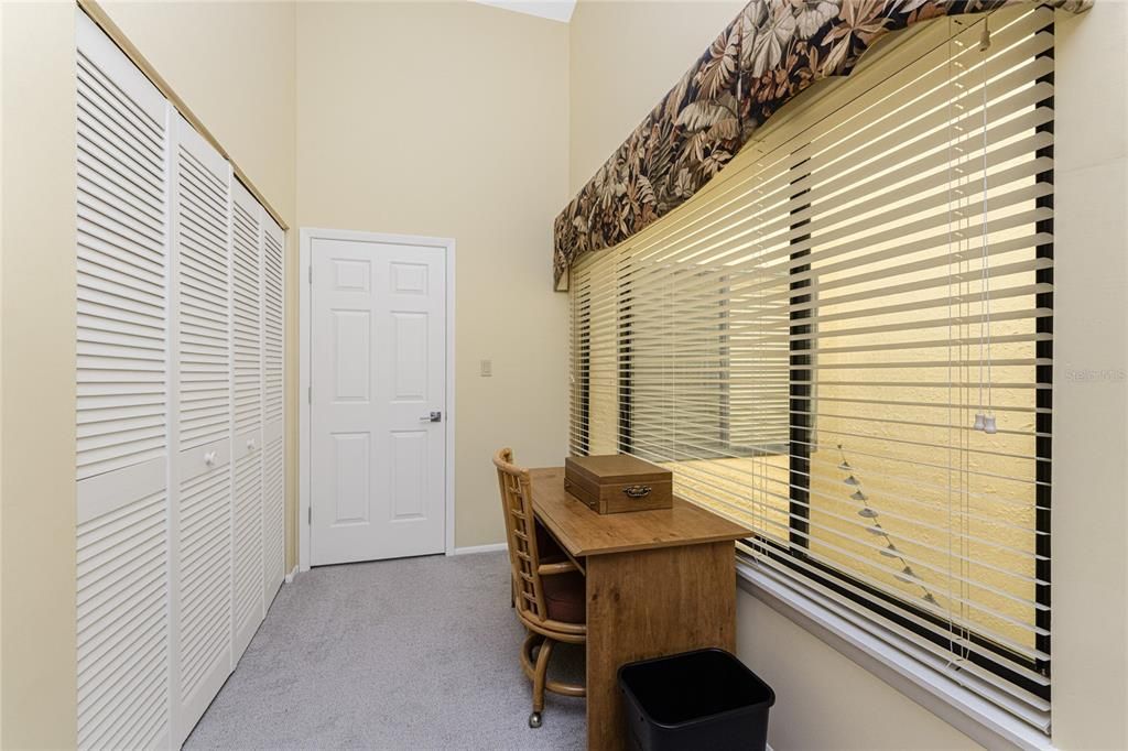 待售: $329,000 (2 贝兹, 2 浴室, 1469 平方英尺)