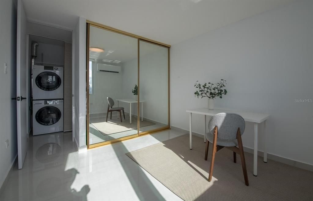 出租: $3,500 (2 贝兹, 1 浴室, 1036 平方英尺)