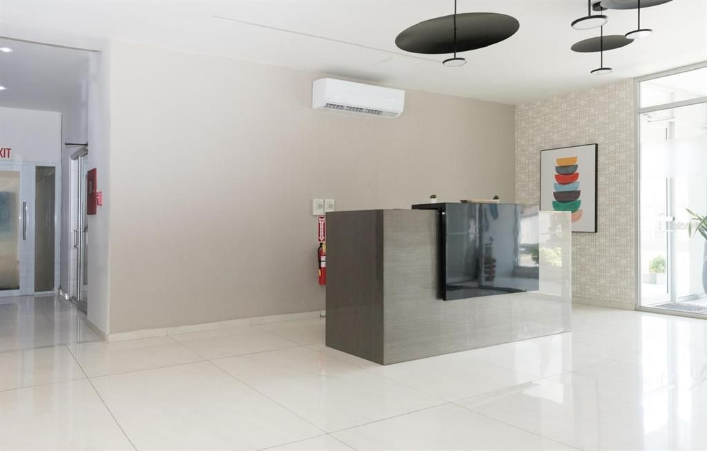 出租: $3,500 (2 贝兹, 1 浴室, 1036 平方英尺)