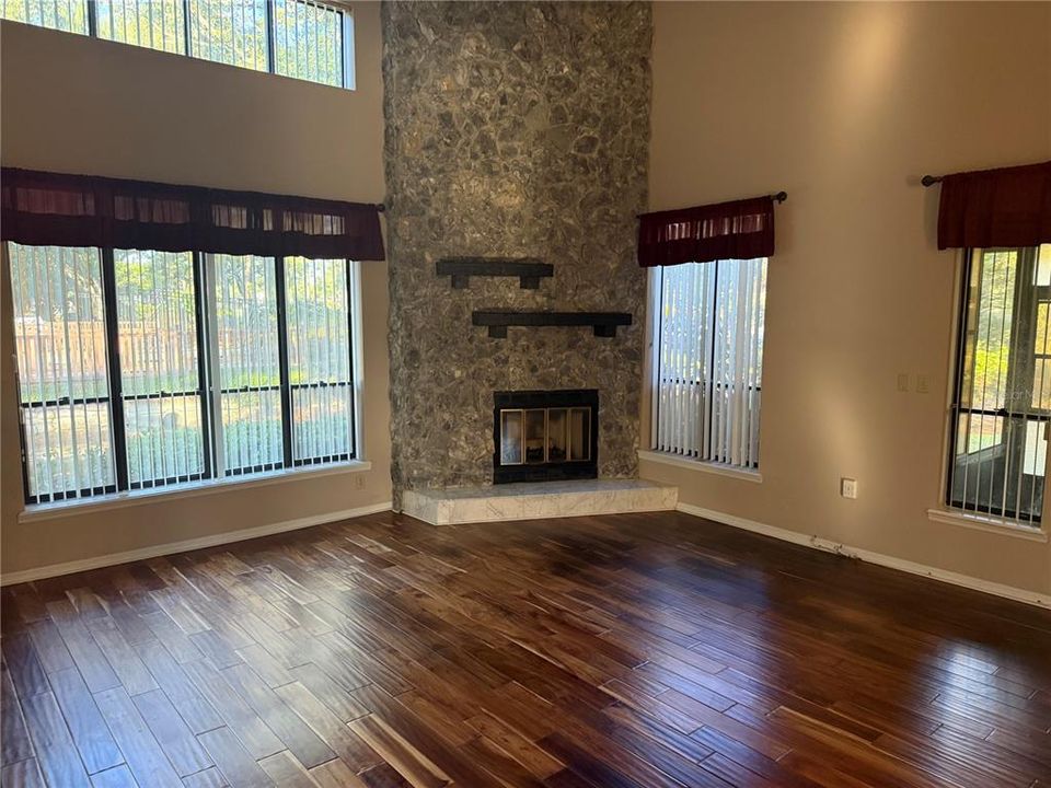 En Venta: $485,000 (3 camas, 2 baños, 1705 Pies cuadrados)