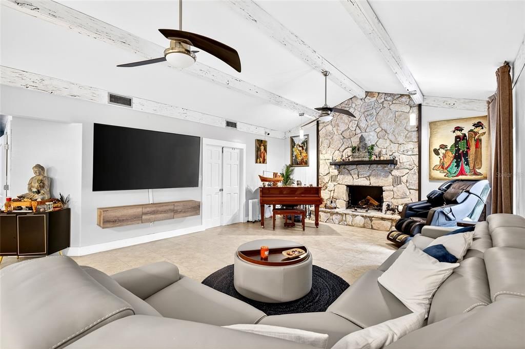 待售: $1,150,000 (3 贝兹, 3 浴室, 2399 平方英尺)