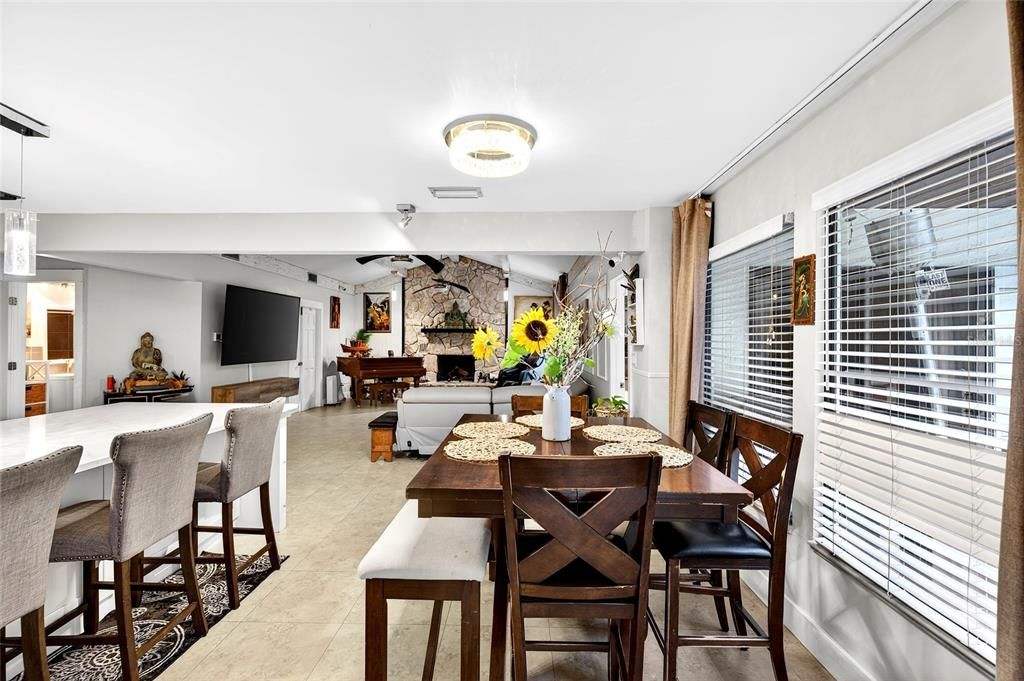 待售: $1,150,000 (3 贝兹, 3 浴室, 2399 平方英尺)