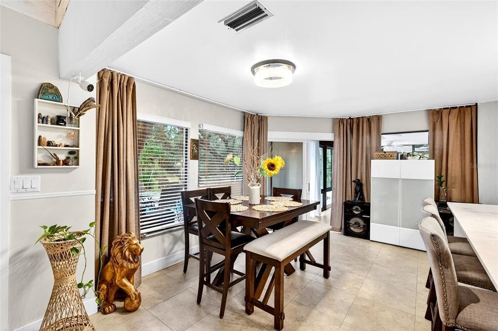 待售: $1,150,000 (3 贝兹, 3 浴室, 2399 平方英尺)