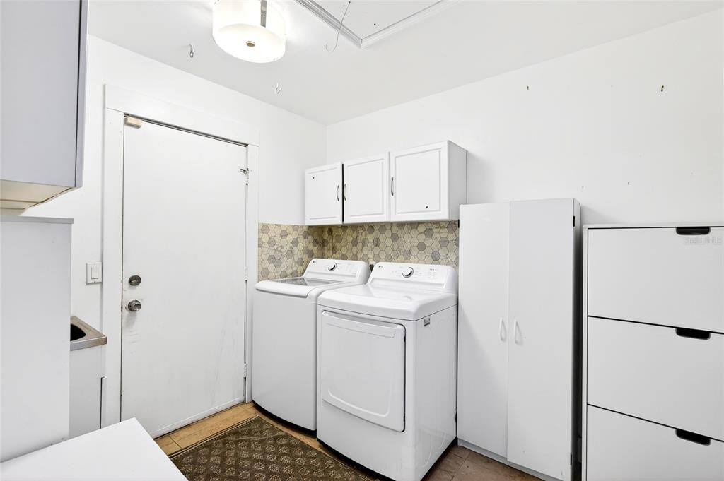 待售: $1,150,000 (3 贝兹, 3 浴室, 2399 平方英尺)