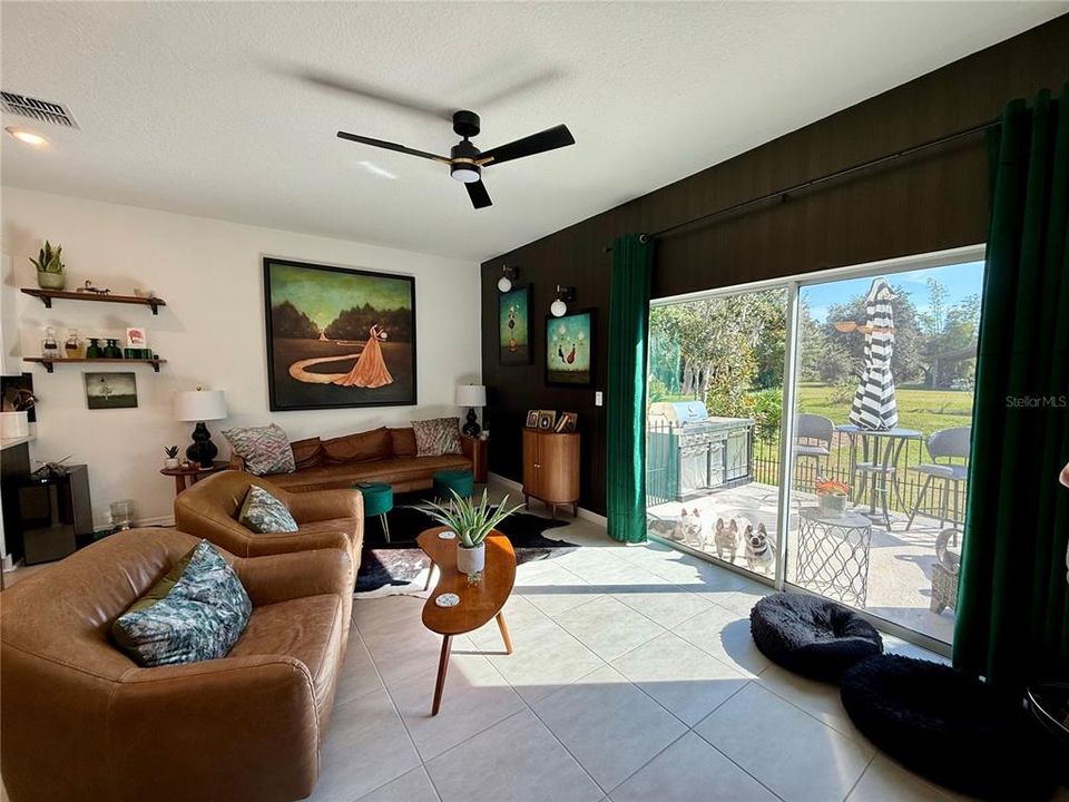 For Sale: $295,000 (3 beds, 2 baths, 1553 Square Feet)