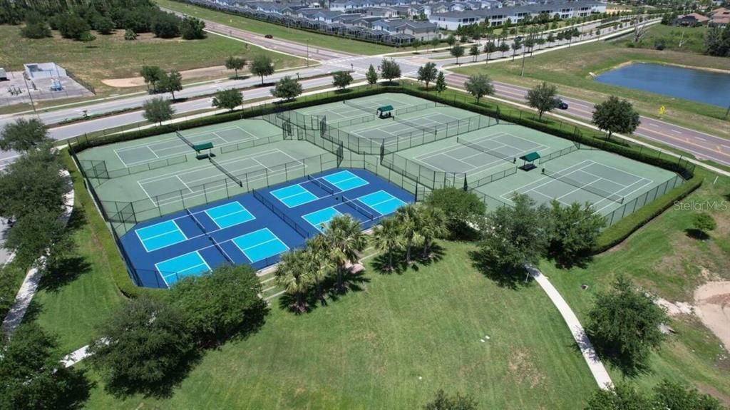 待售: $699,900 (6 贝兹, 6 浴室, 3465 平方英尺)