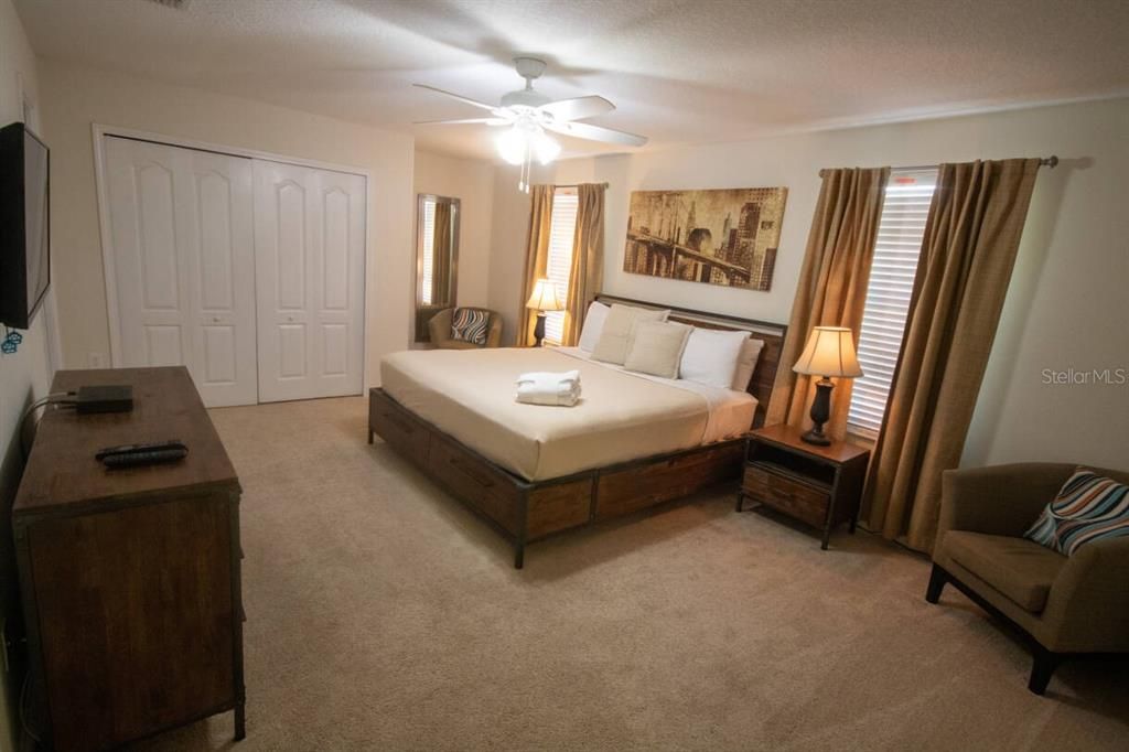 待售: $699,900 (6 贝兹, 6 浴室, 3465 平方英尺)