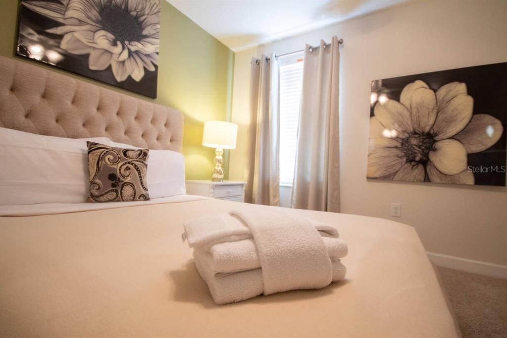 待售: $699,900 (6 贝兹, 6 浴室, 3465 平方英尺)