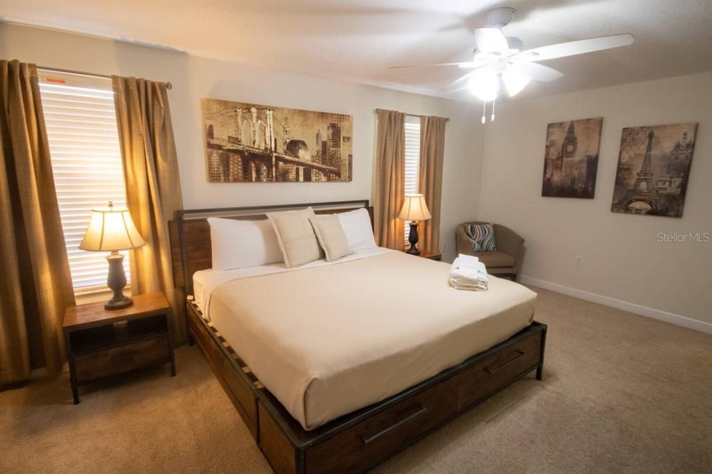 待售: $699,900 (6 贝兹, 6 浴室, 3465 平方英尺)