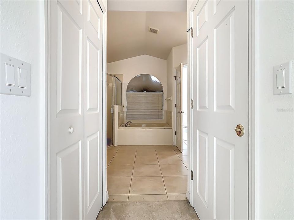 待售: $479,000 (5 贝兹, 4 浴室, 2275 平方英尺)