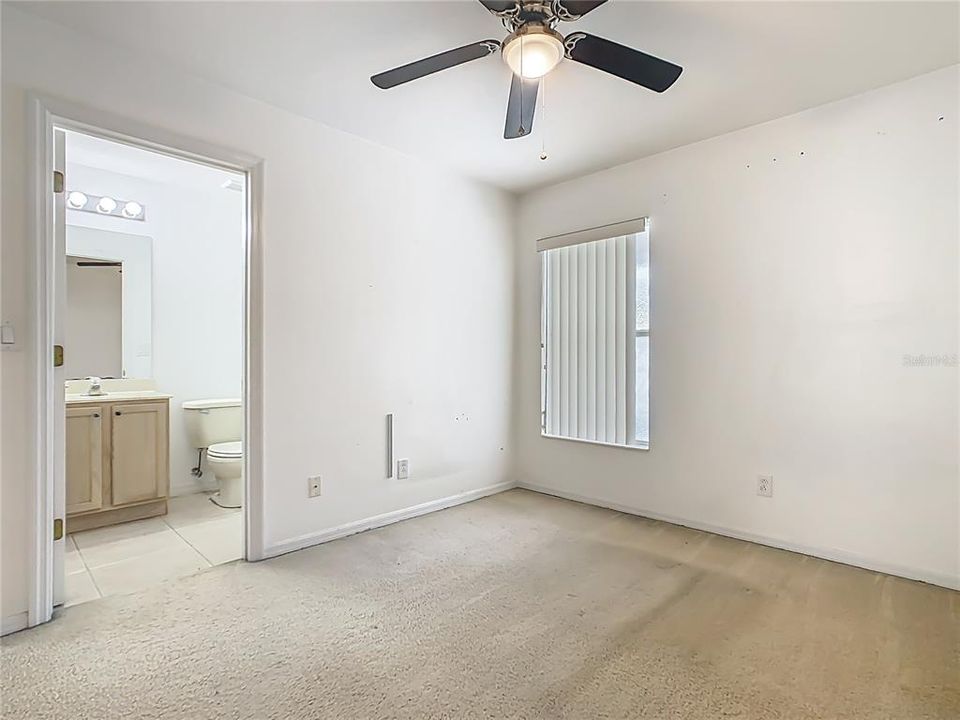 待售: $479,000 (5 贝兹, 4 浴室, 2275 平方英尺)