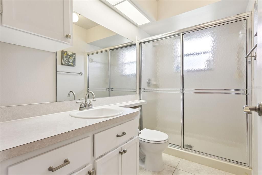 For Sale: $244,000 (2 beds, 2 baths, 1060 Square Feet)