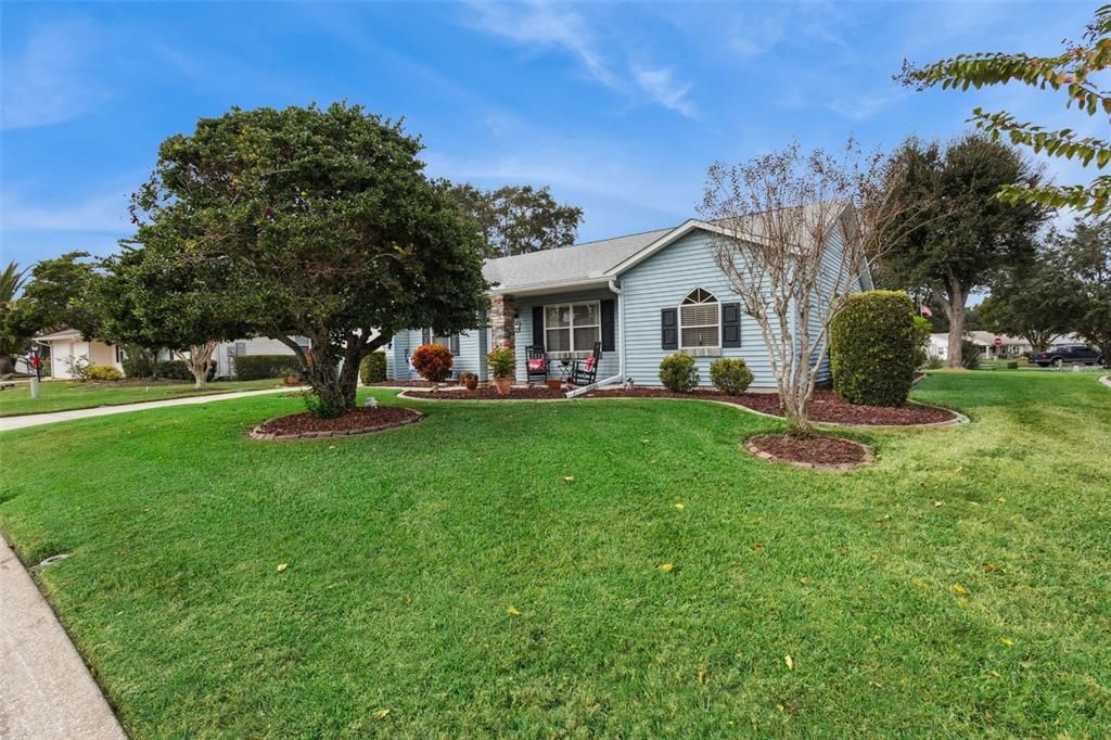 For Sale: $244,000 (2 beds, 2 baths, 1060 Square Feet)