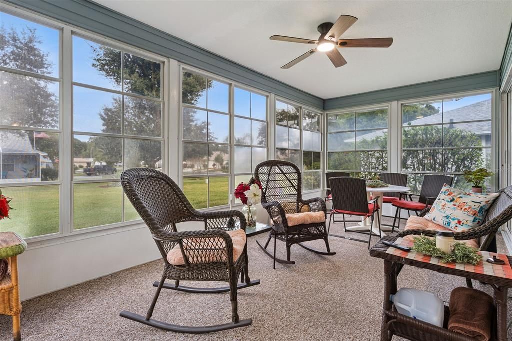 For Sale: $244,000 (2 beds, 2 baths, 1060 Square Feet)